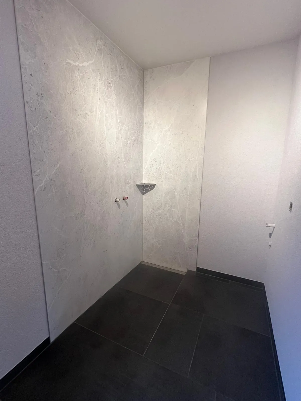 Fliesenverlegung Mamor Dusche